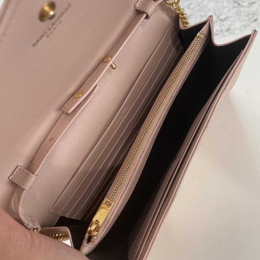 ❌SOLD❌ Saint Laurent Monogram Wallet on Chain - Picture 5 of 5